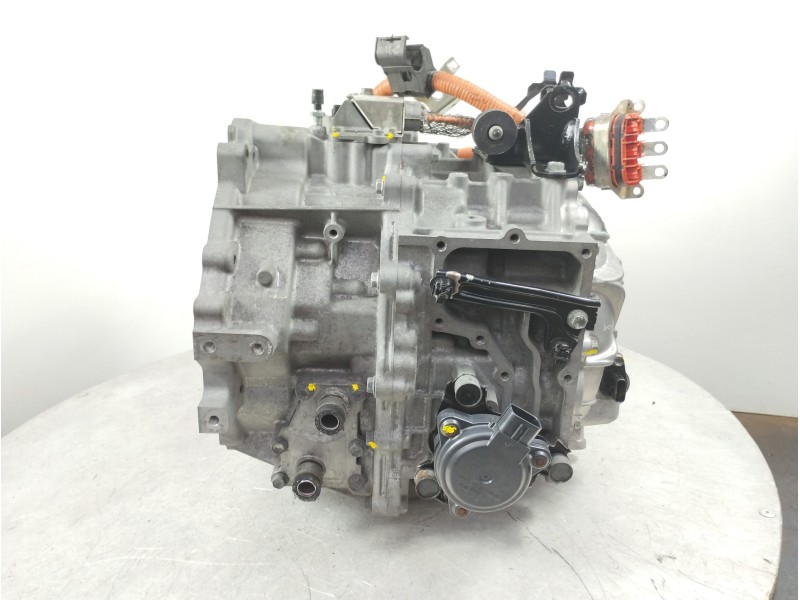 Recambio de caja cambios para toyota auris hybrid active referencia OEM IAM 3JM  