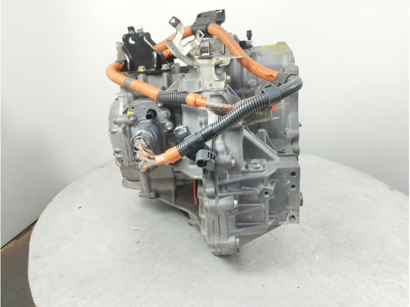 Recambio de caja cambios para toyota auris hybrid active referencia OEM IAM 3JM  