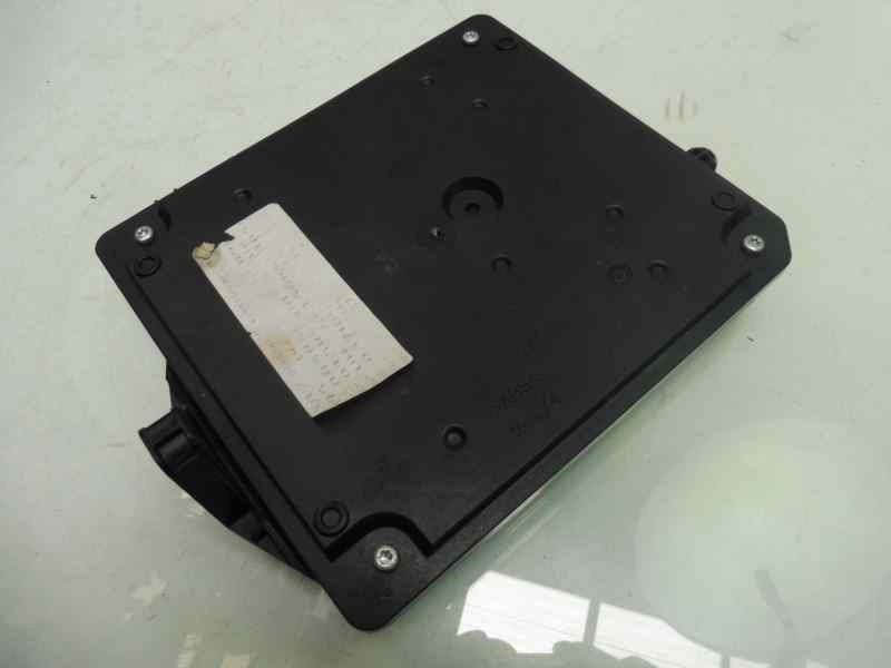 Recambio de caja reles / fusibles para renault megane iii berlina 5 p business referencia OEM IAM 284B17156R BCMX95 