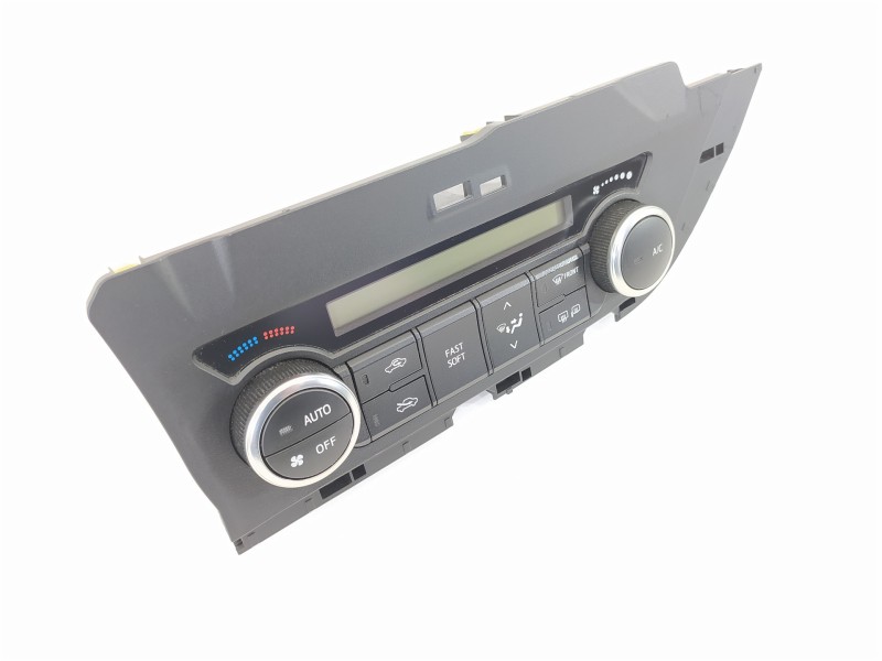 Recambio de mando climatizador para toyota auris hybrid active referencia OEM IAM 5590002460  