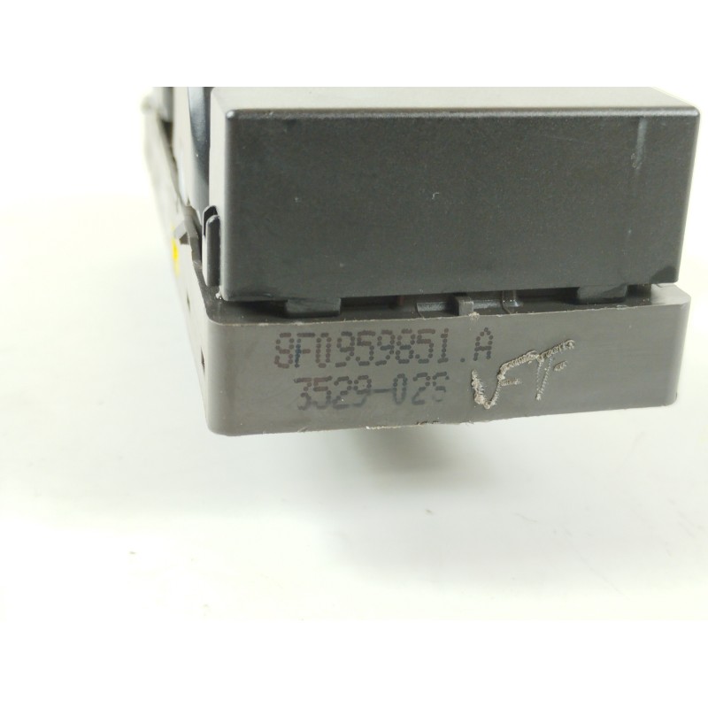 Recambio de mando elevalunas delantero izquierdo para audi a5 cabriolet (8f7) 3.0 tdi quattro referencia OEM IAM 8F0959851  