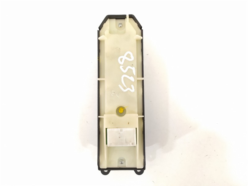 Recambio de mando elevalunas delantero izquierdo para toyota auris hybrid active referencia OEM IAM 8404002070 8404002120 