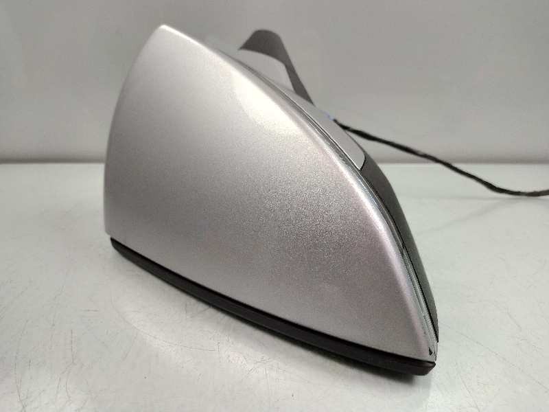 Recambio de retrovisor derecho para seat leon (5f1) style referencia OEM IAM 5F1857508  