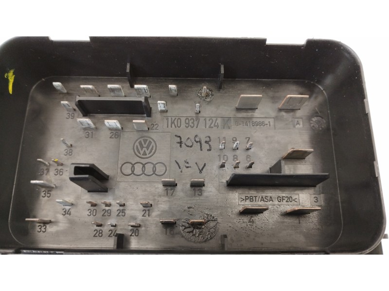 Recambio de caja reles / fusibles para volkswagen golf v berlina (1k1) sportline referencia OEM IAM 1K0937124K  