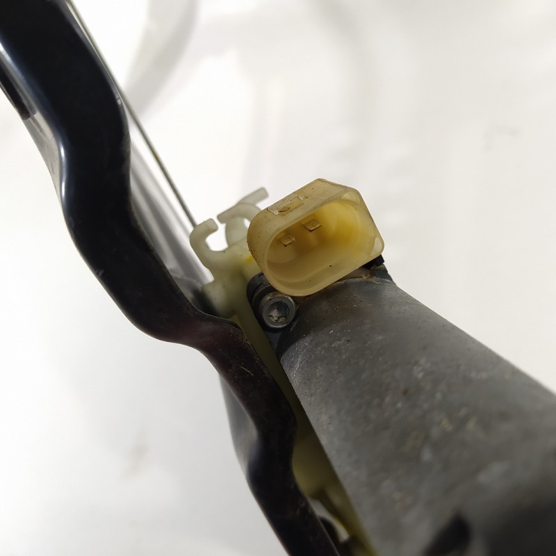 Recambio de elevalunas trasero derecho para audi a5 cabriolet (8f7) 3.0 tdi quattro referencia OEM IAM 8F0839398C 0130822040 