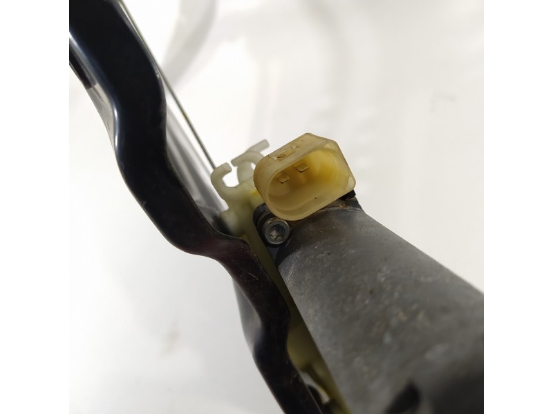 Recambio de elevalunas trasero derecho para audi a5 cabriolet (8f7) 3.0 tdi quattro referencia OEM IAM 8F0839398C 0130822040 