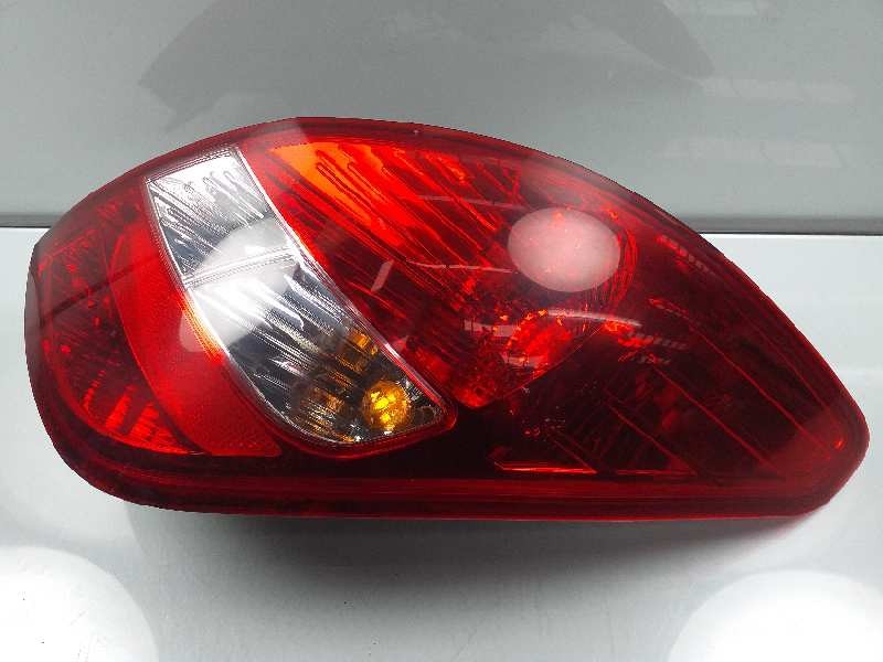 Recambio de piloto trasero derecho para hyundai i20 comfort referencia OEM IAM 924024P000 02047099900010 