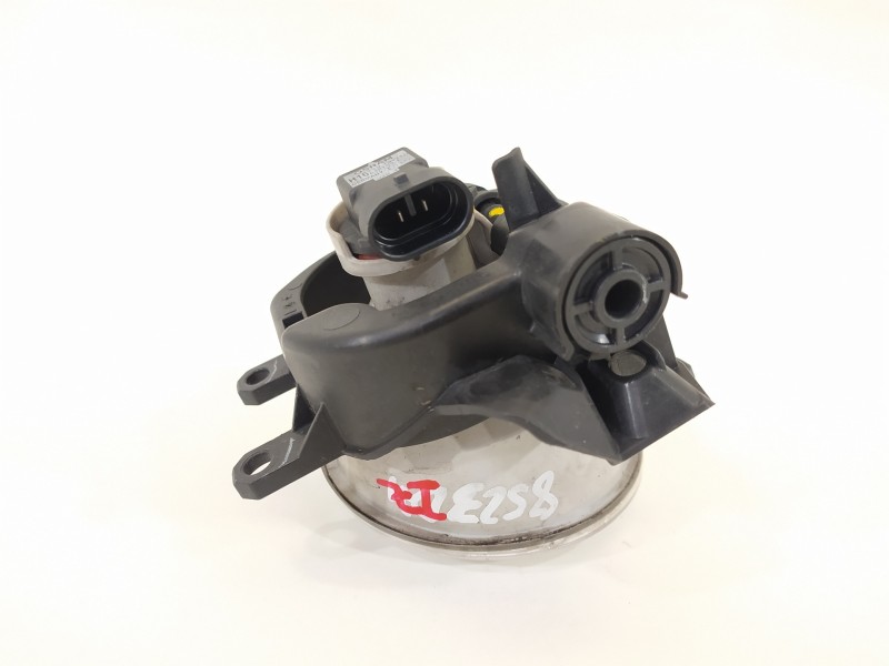 Recambio de faro antiniebla izquierdo para toyota auris hybrid active referencia OEM IAM 90008499 8122002110 