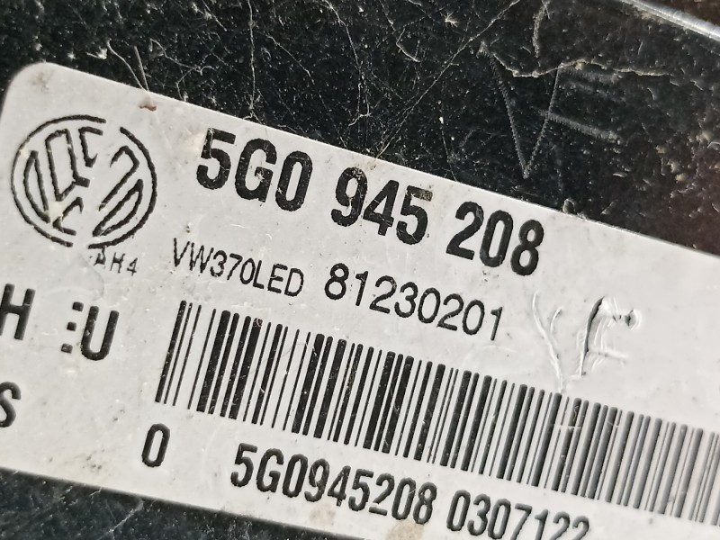 Recambio de piloto trasero derecho para volkswagen golf vii lim. gte referencia OEM IAM 5G0945208  