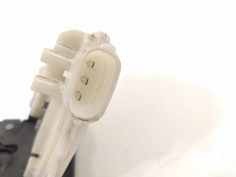 Recambio de cerradura maletero / porton para toyota auris hybrid active referencia OEM IAM   