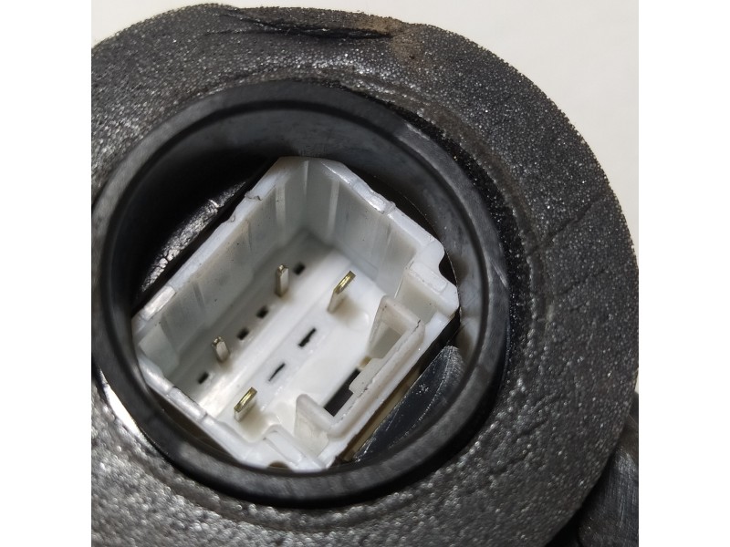 Recambio de cerradura puerta trasera derecha para toyota auris hybrid active referencia OEM IAM   