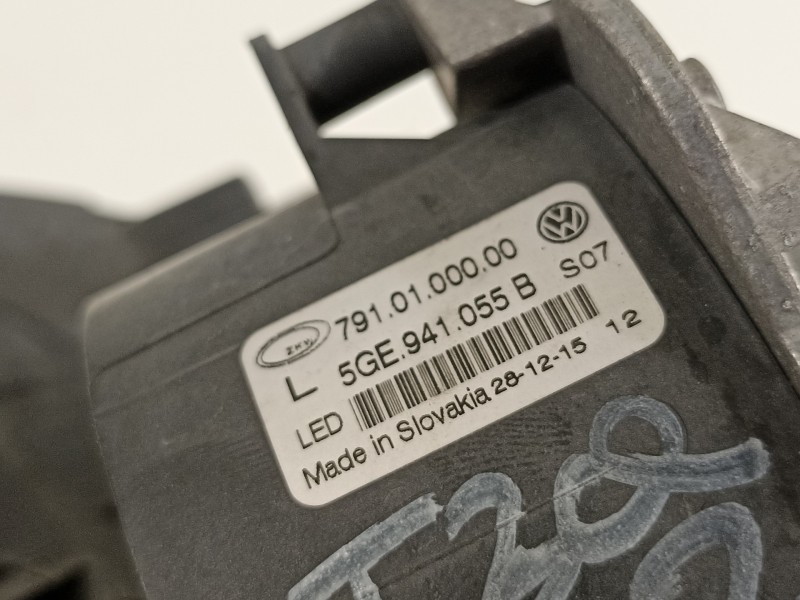 Recambio de piloto delantero izquierdo para volkswagen golf vii lim. gte referencia OEM IAM 5GE941055B  