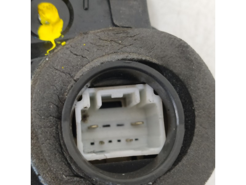 Recambio de cerradura puerta trasera izquierda para toyota auris hybrid active referencia OEM IAM   