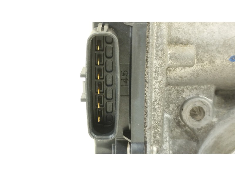 Recambio de caja mariposa para toyota auris hybrid active referencia OEM IAM 220300T110  