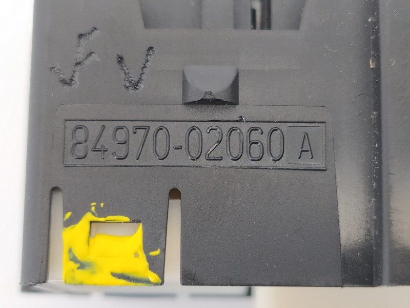 Recambio de mando multifuncion para toyota auris hybrid active referencia OEM IAM 8497002060  