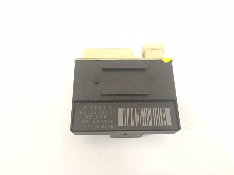Recambio de caja precalentamiento para citroën ds5 style referencia OEM IAM 9662570880  