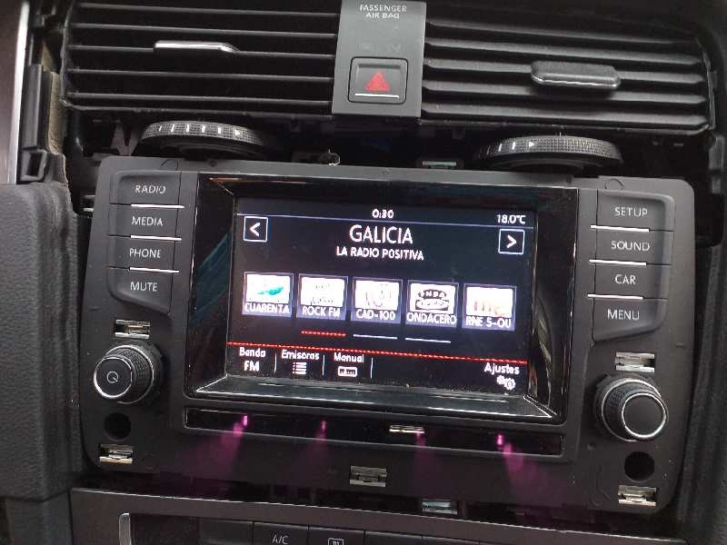 Recambio de pantalla multifuncion para volkswagen golf vii lim. edition bluemotion referencia OEM IAM 5G0919605  