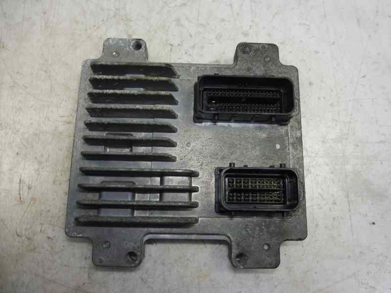 Recambio de centralita motor uce para opel corsa d essentia referencia OEM IAM 55576684 86AAPK54005300H7 