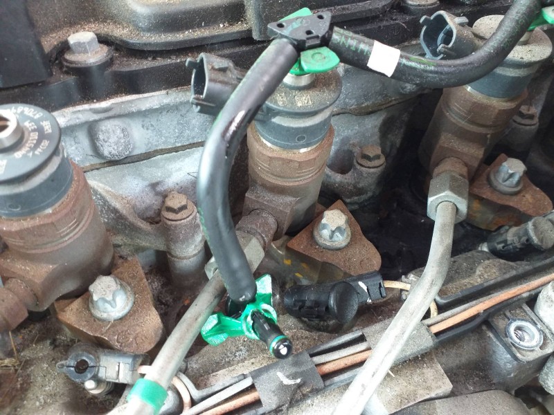 Recambio de inyector para citroën c3 selection referencia OEM IAM 0445110399  