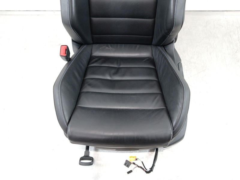 Recambio de asiento delantero izquierdo para volkswagen golf vii lim. gte referencia OEM IAM 5Q4881105N  
