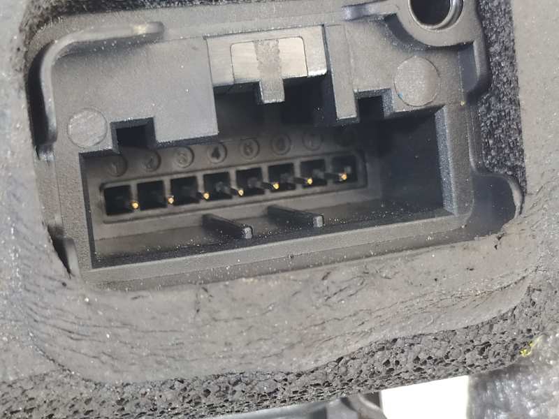 Recambio de cerradura puerta delantera derecha para seat toledo (kg3) style referencia OEM IAM 5E1837016A  