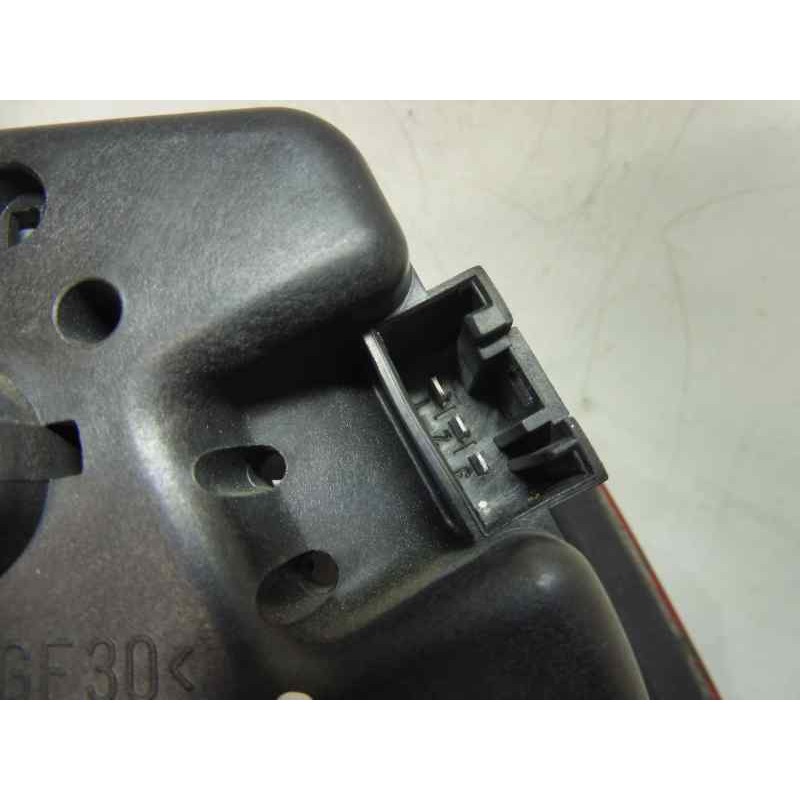 Recambio de piloto trasero derecho en porton para bmw serie 3 touring (e46) 320d referencia OEM IAM 63218368760  