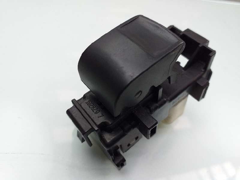 Recambio de mando elevalunas delantero derecho para toyota yaris active referencia OEM IAM 8292J80 1928297 