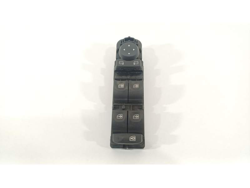 MANDO ELEVALUNAS DELANTERO IZQUIERDO 809610016R 