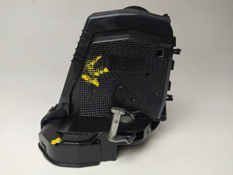 Recambio de cerradura puerta trasera derecha para toyota yaris active referencia OEM IAM   