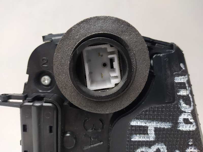 Recambio de cerradura puerta trasera derecha para toyota yaris active referencia OEM IAM   