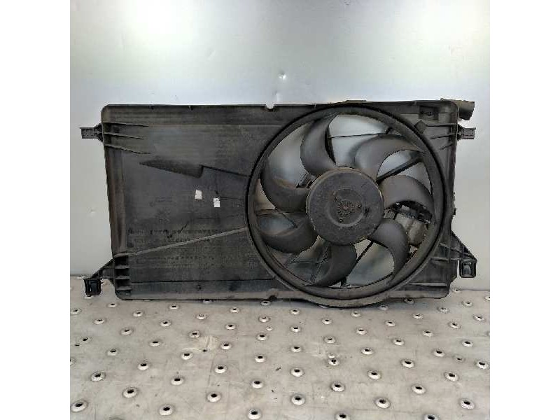 Recambio de electroventilador para ford focus berlina (cap) ghia referencia OEM IAM 3M5H8C607RE 0130303930 1137328148