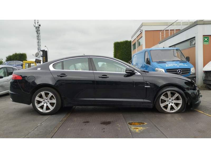 jaguar xf del año 2011