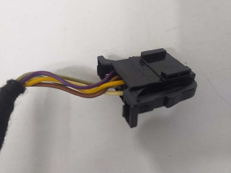 Recambio de retrovisor derecho para seat toledo (kg3) style referencia OEM IAM 5JB857408K  