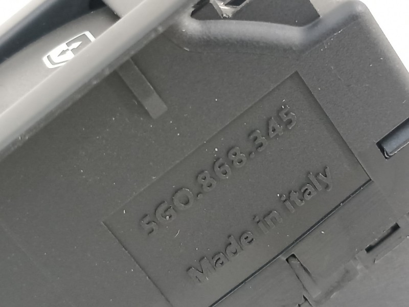 Recambio de mando elevalunas trasero derecho para volkswagen golf vii lim. gte referencia OEM IAM 5G0959855N  