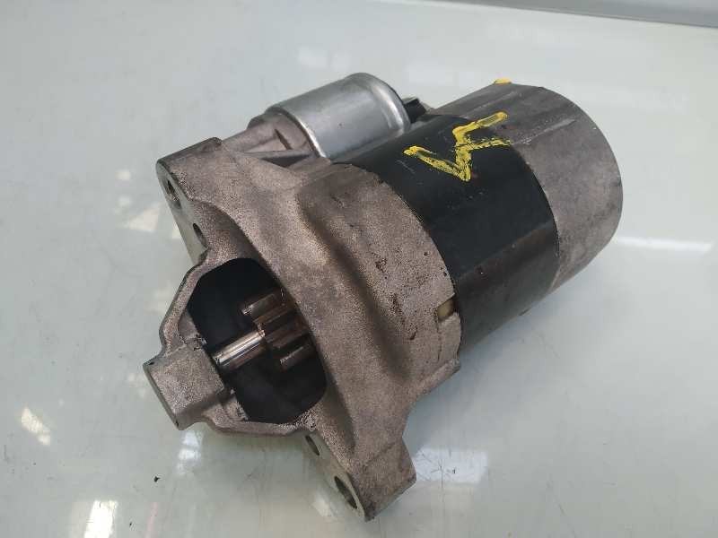 Recambio de motor arranque para dacia sandero ambiance referencia OEM IAM 8200815083  