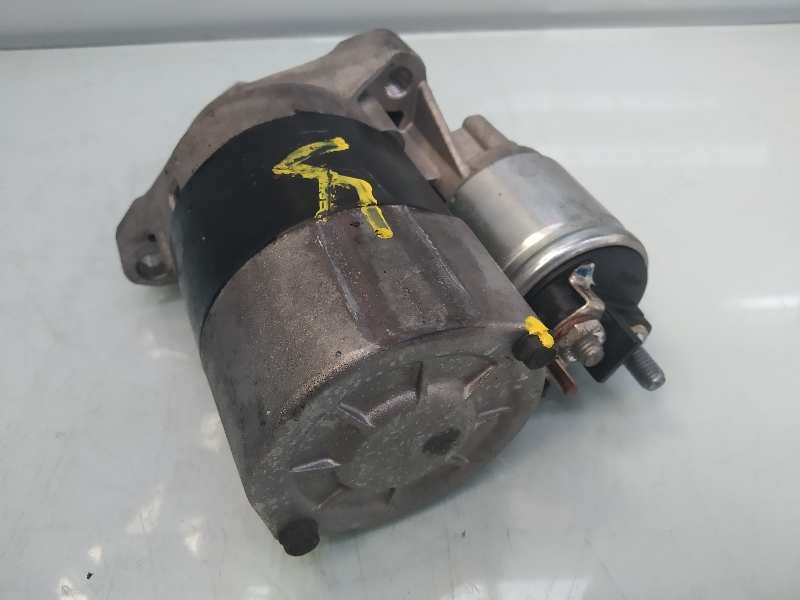 Recambio de motor arranque para dacia sandero ambiance referencia OEM IAM 8200815083  