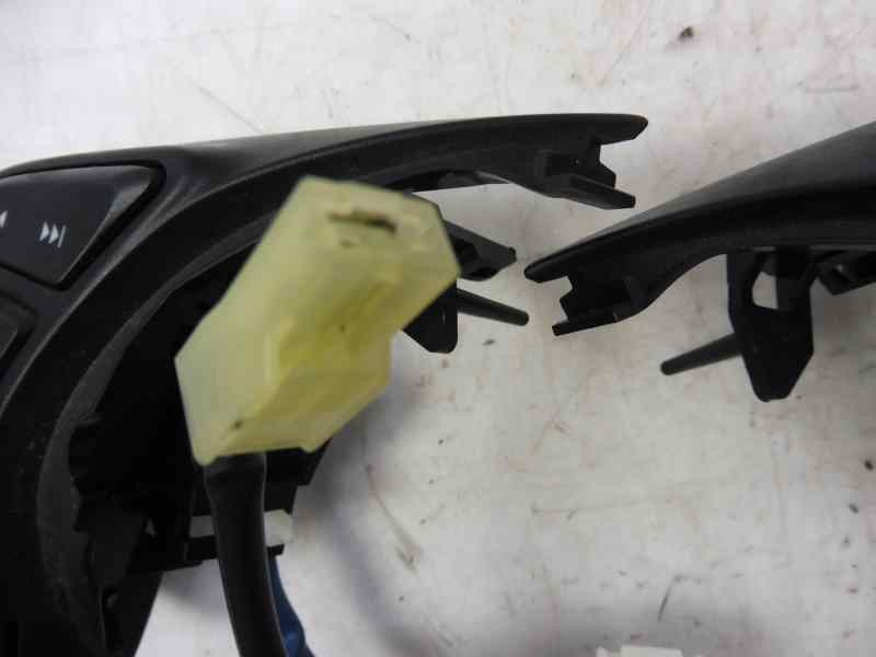 Recambio de mando volante para mazda 6 lim. (gh)(.2012) center-line referencia OEM IAM 75E814 GKL4 