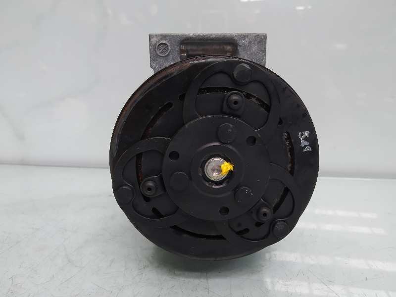 Recambio de compresor aire acondicionado para dacia sandero ambiance referencia OEM IAM 926006775R T911948F 
