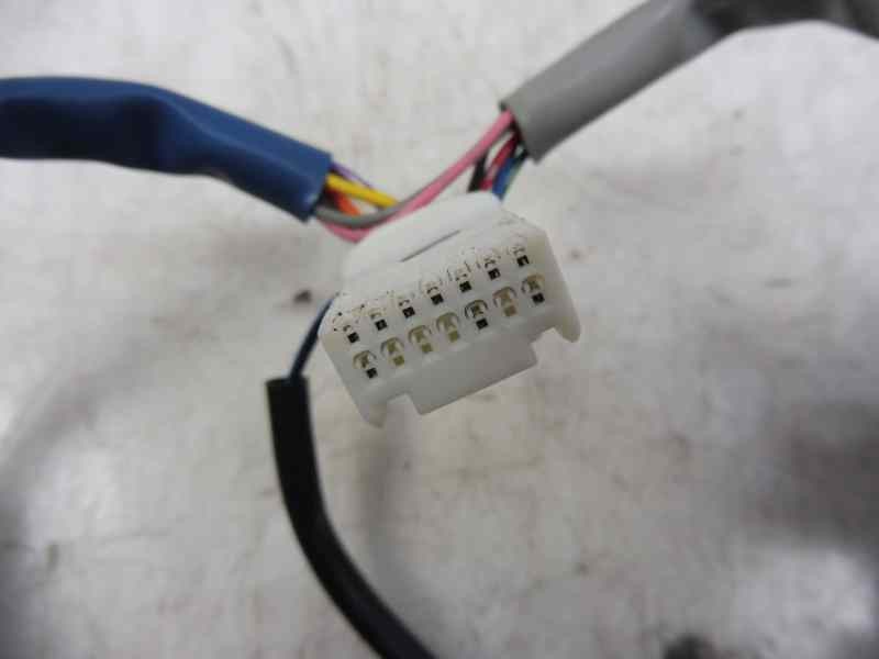 Recambio de mando volante para mazda 6 lim. (gh)(.2012) center-line referencia OEM IAM 75E814 GKL4 