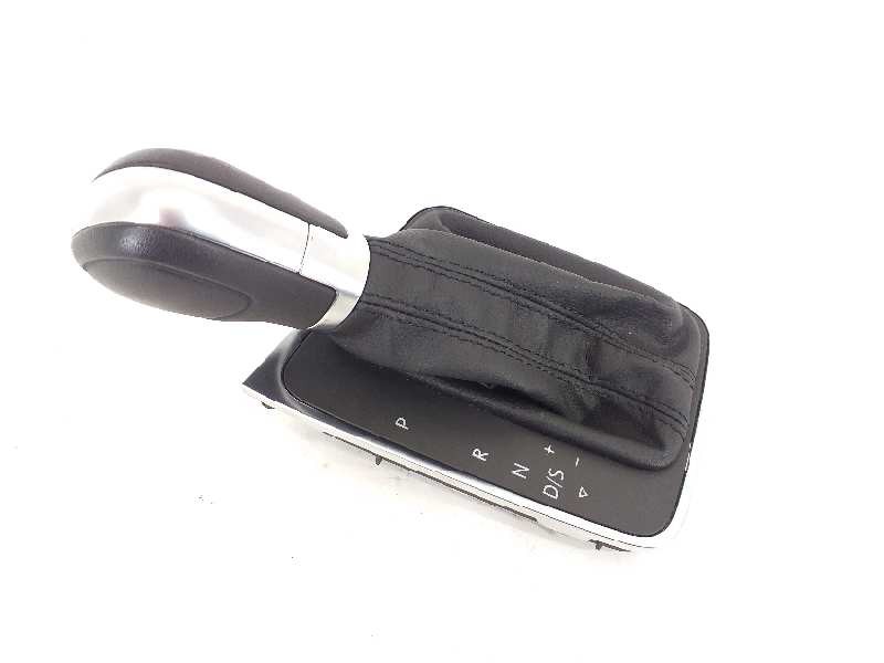 Recambio de pomo palanca cambio para volkswagen golf vii lim. sport bluemotion referencia OEM IAM 5G1713203F  