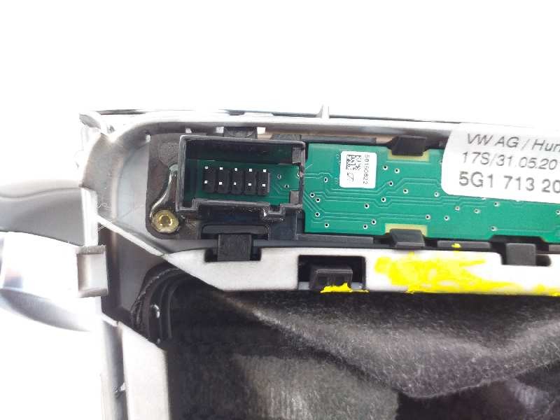 Recambio de pomo palanca cambio para volkswagen golf vii lim. sport bluemotion referencia OEM IAM 5G1713203F  