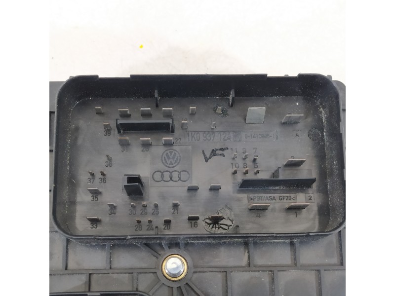 Recambio de caja reles / fusibles para seat toledo (5p2) exclusive referencia OEM IAM 1K0937124K  