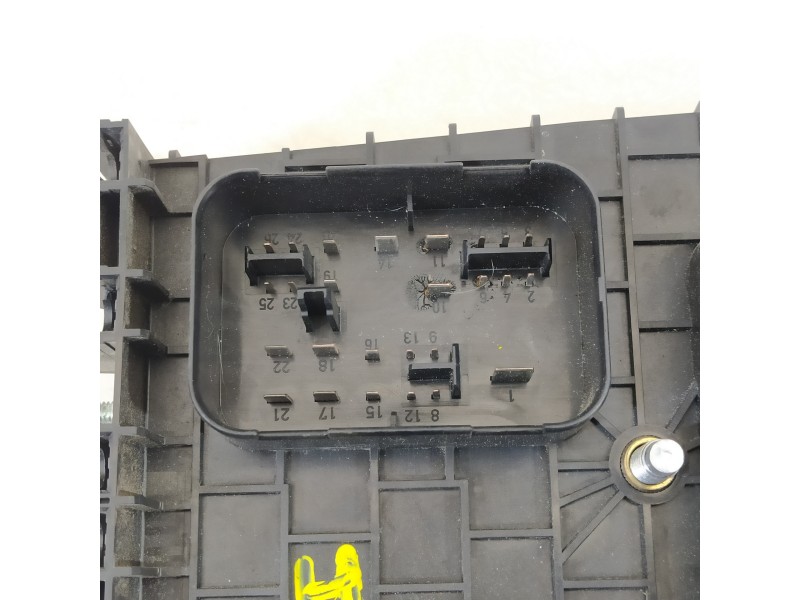 Recambio de caja reles / fusibles para seat toledo (5p2) exclusive referencia OEM IAM 1K0937124K  