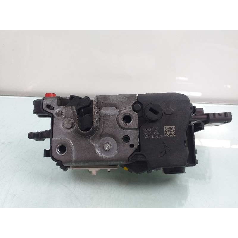 Recambio de cerradura puerta lateral corredera izquierda para peugeot partner kombi active referencia OEM IAM 828421  