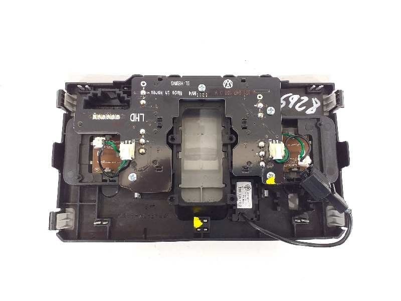 Recambio de luz interior para volkswagen golf vii lim. sport bluemotion referencia OEM IAM 5G1947105Q  