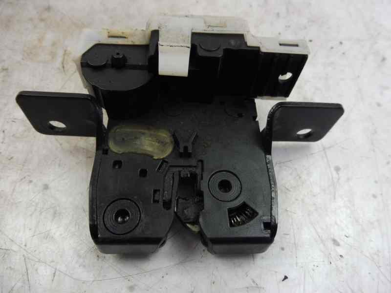 Recambio de cerradura maletero / porton para renault clio iii dynamique referencia OEM IAM 8200076240R  