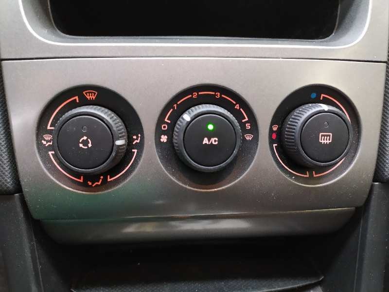 Recambio de mando calefaccion / aire acondicionado para peugeot 308 confort referencia OEM IAM 69940002 T1000220K 