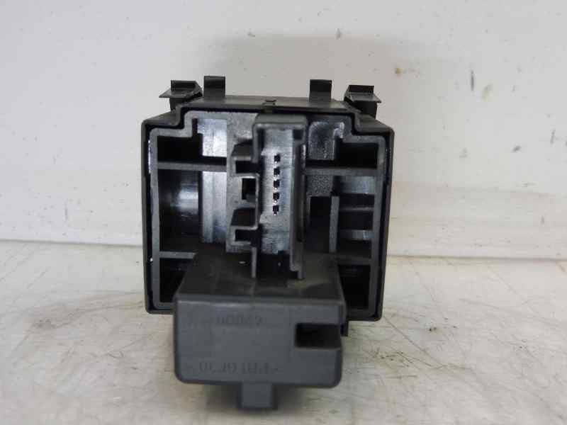 Recambio de mando multifuncion para renault clio iii dynamique referencia OEM IAM 8200095495B  