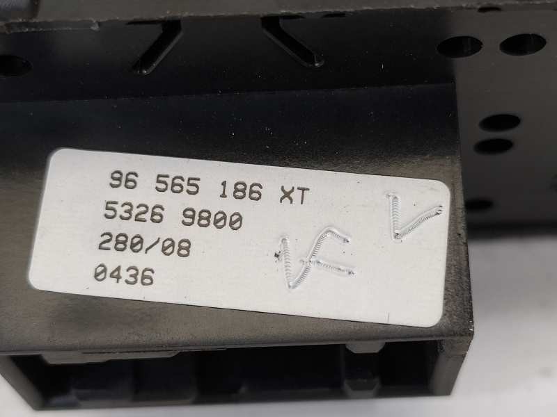 Recambio de mando elevalunas delantero izquierdo para peugeot 308 confort referencia OEM IAM 96565186XT  