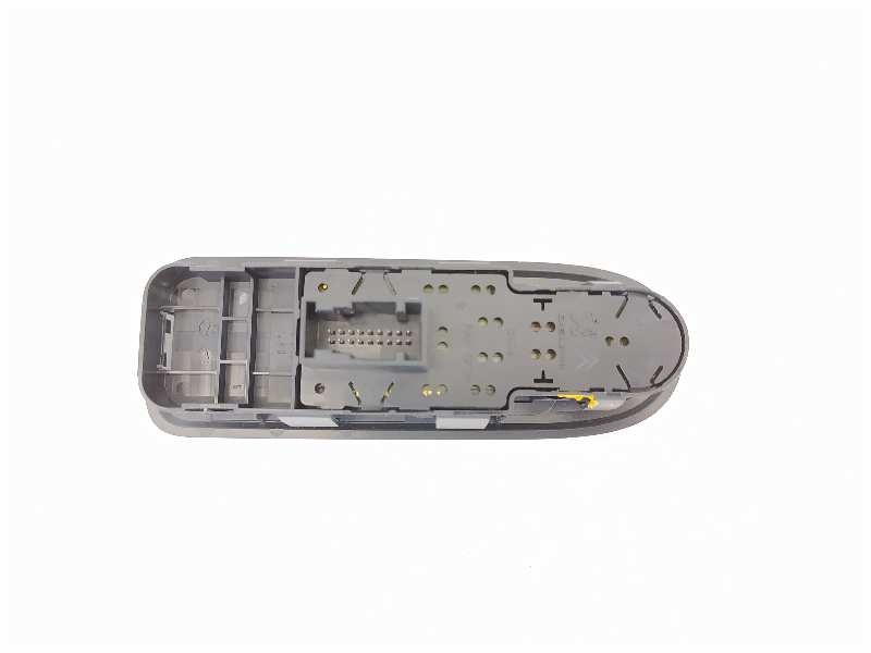 Recambio de mando elevalunas delantero izquierdo para peugeot 308 confort referencia OEM IAM 96565186XT  